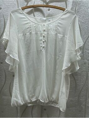 Reitmans Flutter Sleeve Blouse Womens Large White Excellent Tiered Button Front